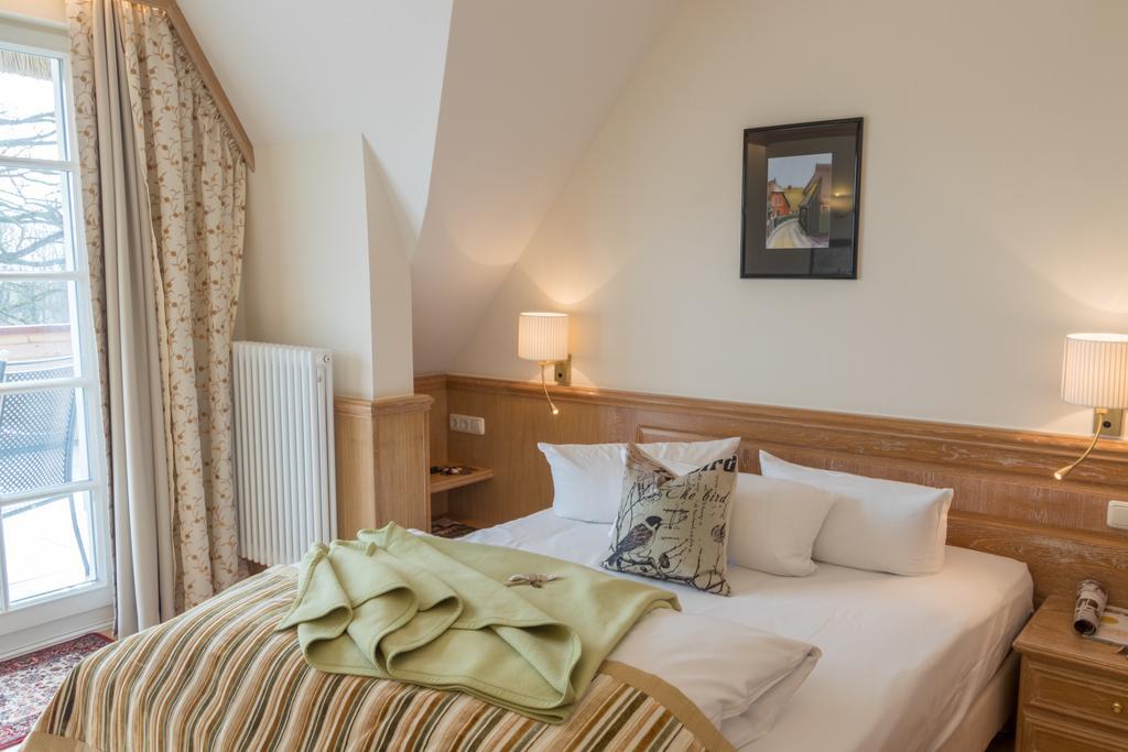 Romantik Hotel Fischerwiege Ahrenshoop Extérieur photo